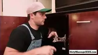 نيك مححبات تعنيف