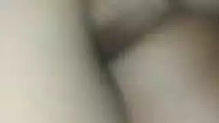 رحلة قطار تتحول إلى جلسة جماع جامحة مع ميلف