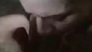 العاهرة غالية الثَمَن تُعطي صاحبها وُصُولاً كاملاً لِحُفَرِها
